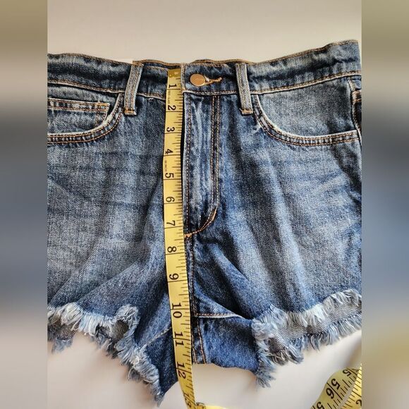 $118 Joe's Jeans Frayed Hem Blue Jean Shorts Women's Size 26 - Picture 4 of 6